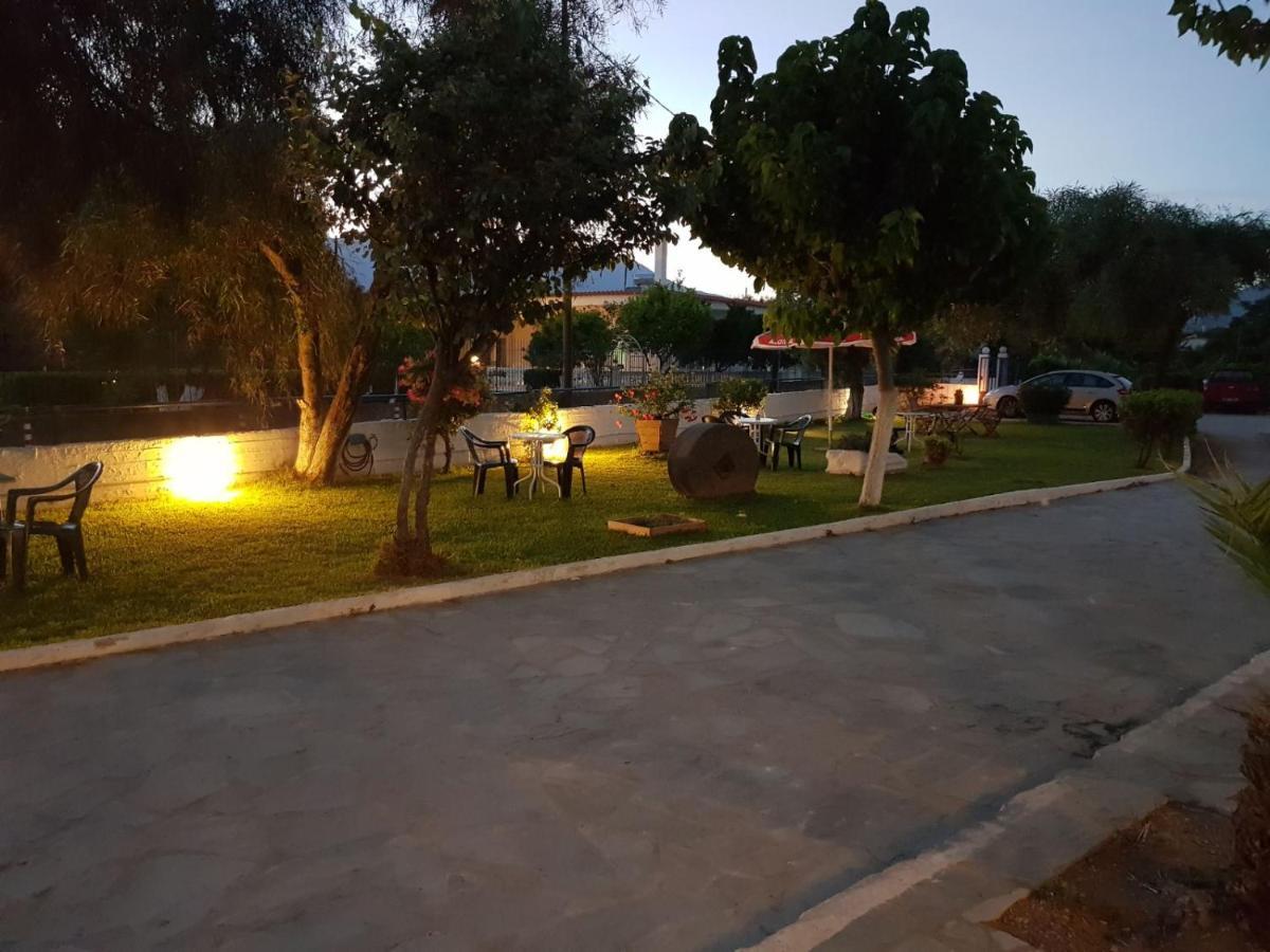 To Kyma Aparthotel Amarynthos Ngoại thất bức ảnh